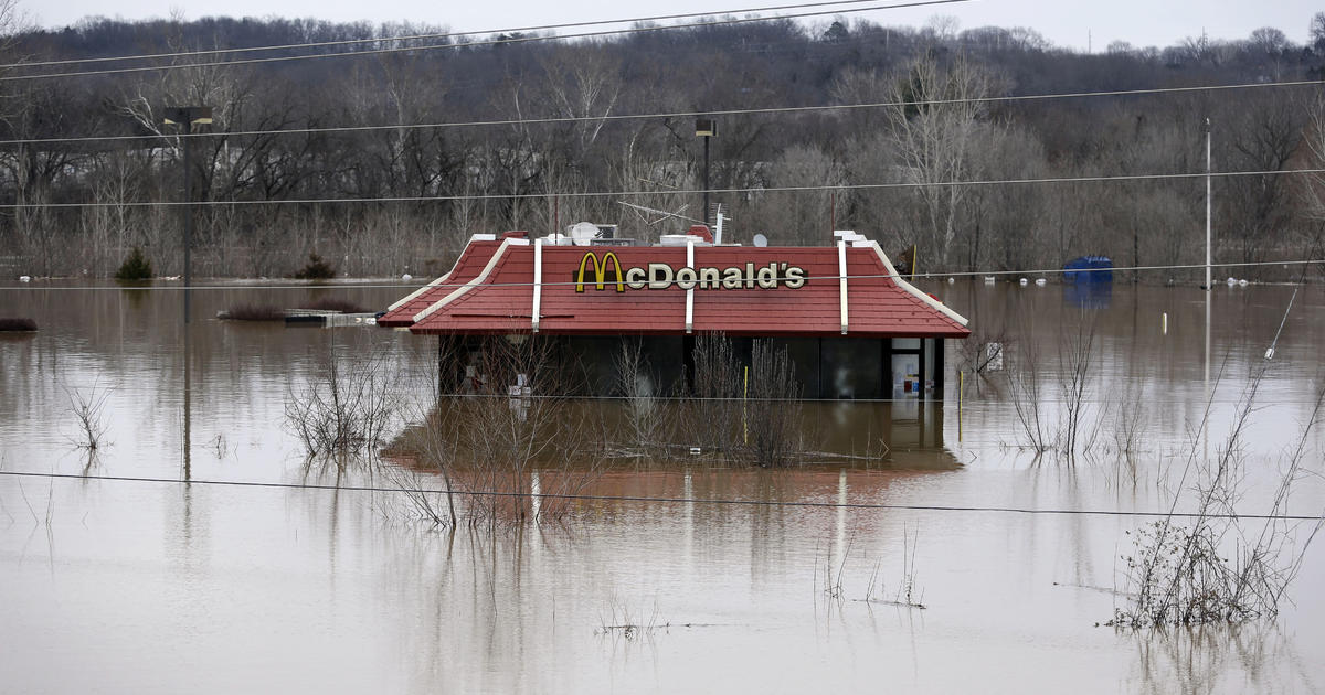 Deadly flooding forces evacuations in Missouri, affecting states along