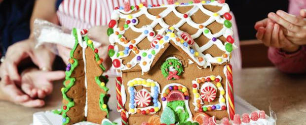 gingerbread house 610 