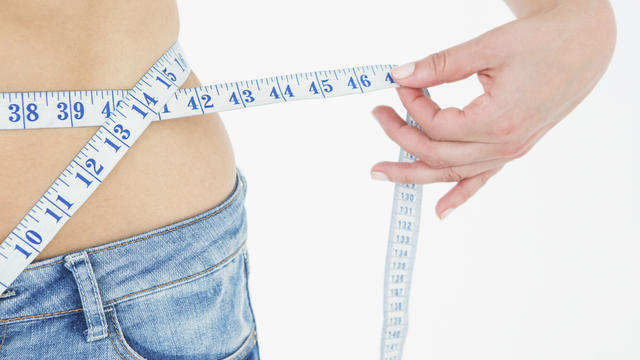 woman-measuring-waist.jpg 