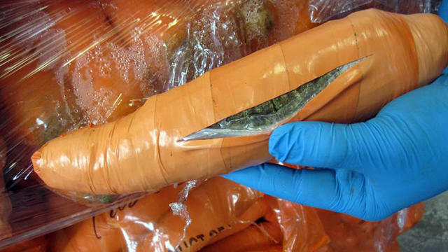 weed-carrots.jpg 