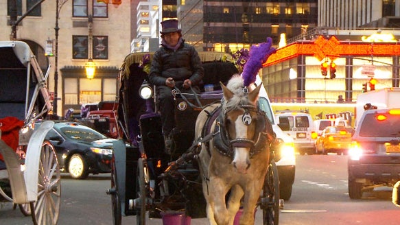 ctm12214nyccarriage315123640x360.jpg 