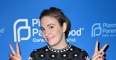 Lena Dunham uses naked bathtub throwback pic to send pro-choice message