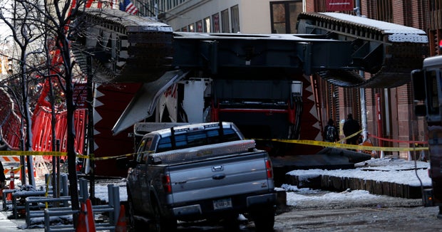 Crane collapse NYC Investigation to determine cause of deadly accident