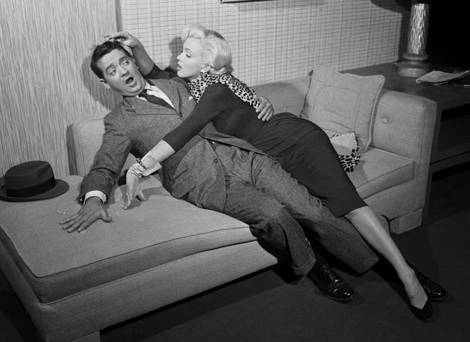 gentlemen-prefer-blondes-marilyn-monroe-tommy-noonan.jpg 