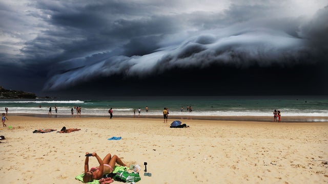 c-rohan-kelly-storm-front-on-bondi-beach.jpg 