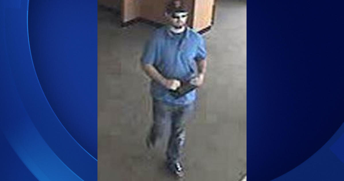 Police Searching For Elk Grove Bank Robbery Suspect Cbs Sacramento 0645