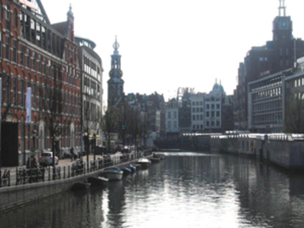 Amsterdam Floating Markets (credit: Randy Yagi) 