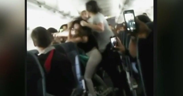 Spirit Airlines passengers fight on flight from Baltimore to Los ...