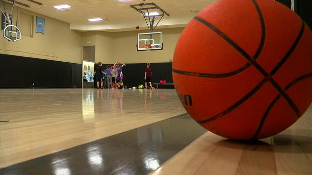 former-gophers-hold-basketball-camp-for-kids.jpg 