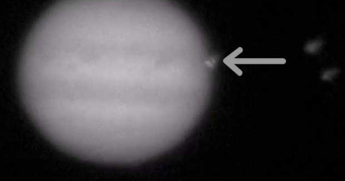 Watch as a comet or asteroid smashes into Jupiter hq pic