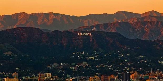 Hollywood Sign from Hollywood and Highland 