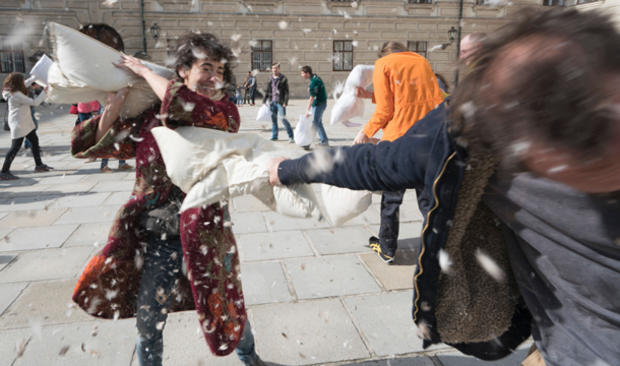 international-pillow-fight-day-610-gettyimages-518697106.jpg 
