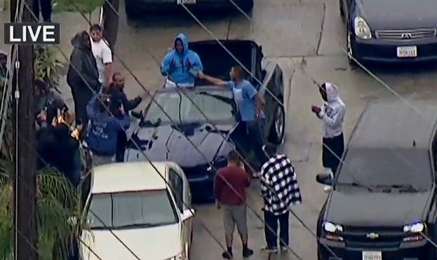 Bizarre end to wild police chase through south Los Angeles - CBS News