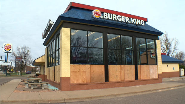 Coon Rapids Burger King employees break windows after prank call 