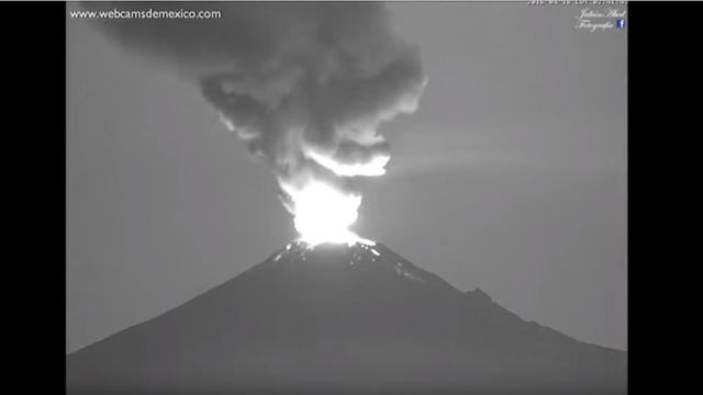 volcano.jpg 