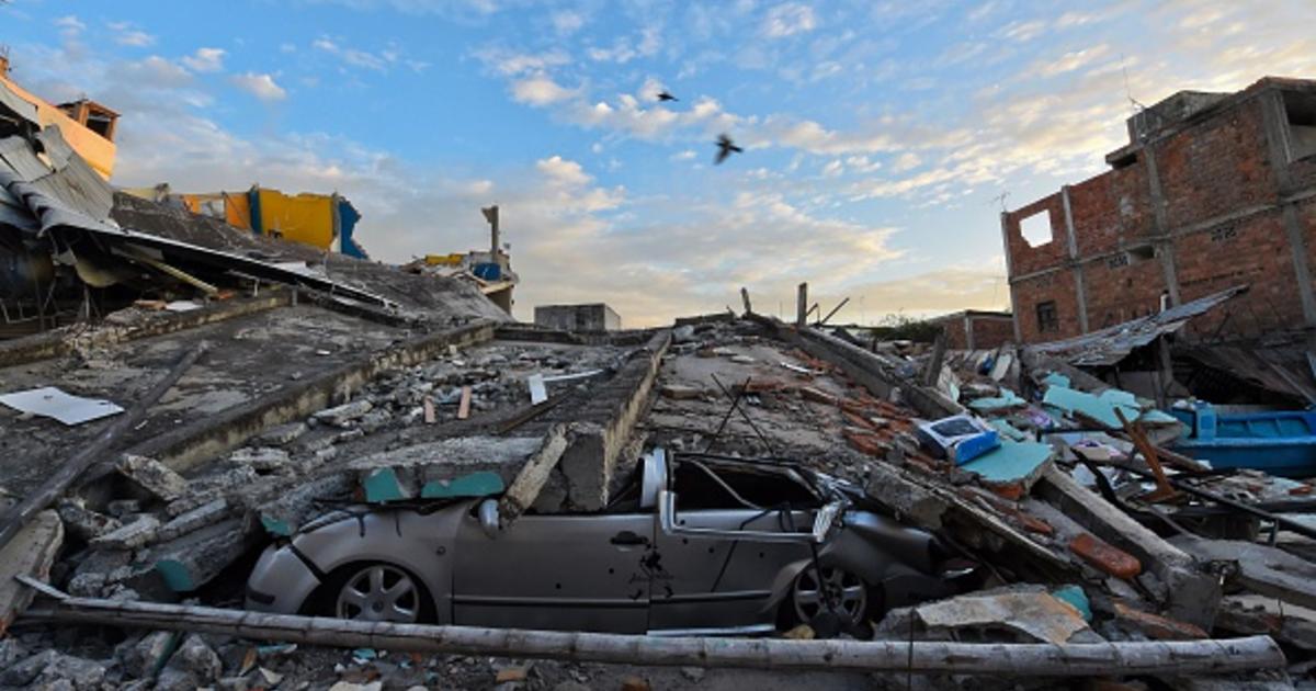 Das Erdbeben in Ecuador tötete mindestens 12 Menschen und richtete großen Schaden an