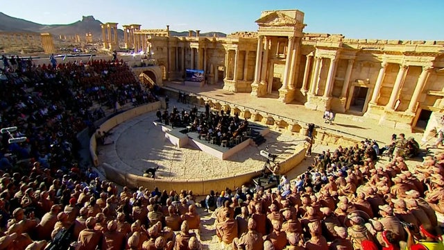 en0505palmermonuments.jpg 