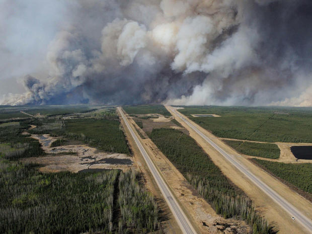284120872canada-wildfire-fortmcmurray.jpg 