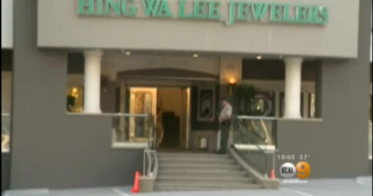 Security Guard Hurt While Chasing 5 Men Trying To Rob Rowland Heights  Jewelry Store - CBS Los Angeles
