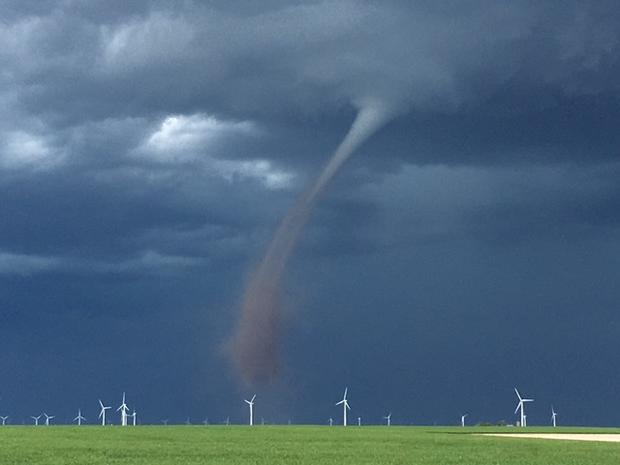 peetz-tornado-8-credit-wayne-schumacher.jpg 