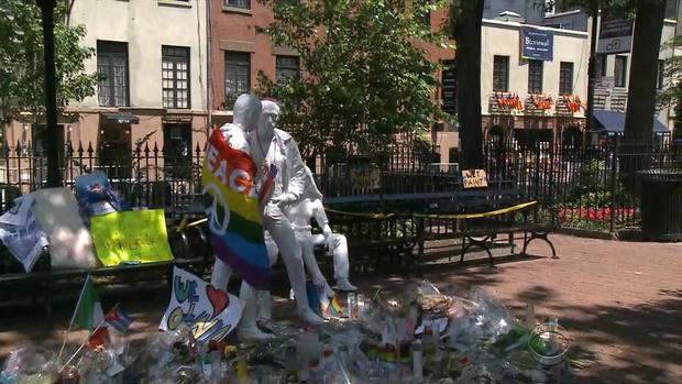 World mourns Orlando shooting victims 