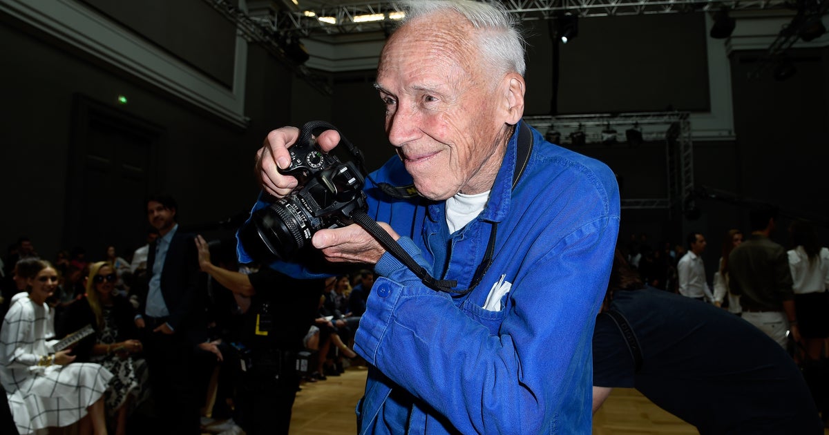 N.Y. Times fashion photographer Bill Cunningham dies - CBS News
