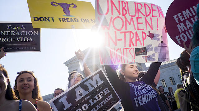 supreme-court-texas-abortion-543293578.jpg 