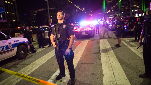 Police ambushed in Dallas 