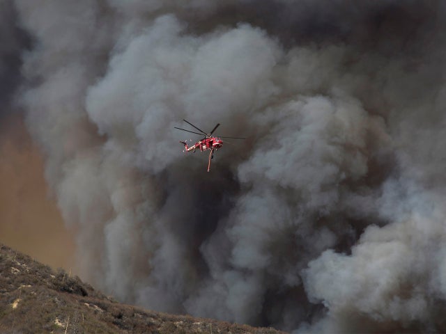 sand-fire-getty-579862640.jpg 