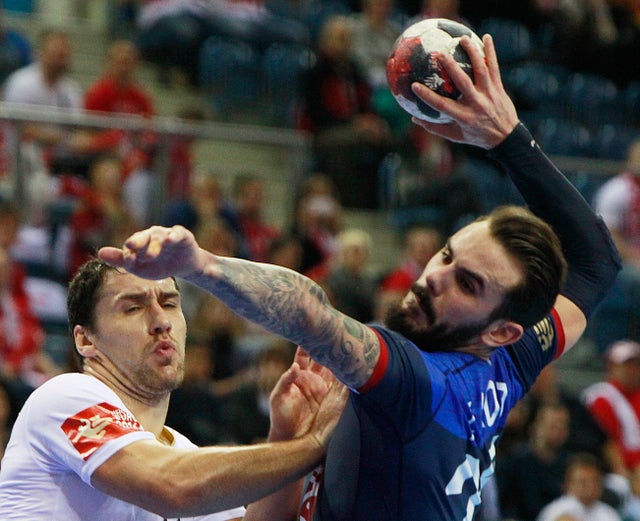 handball.jpg 