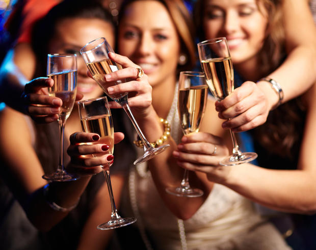 nightclub girls drinks champagne 