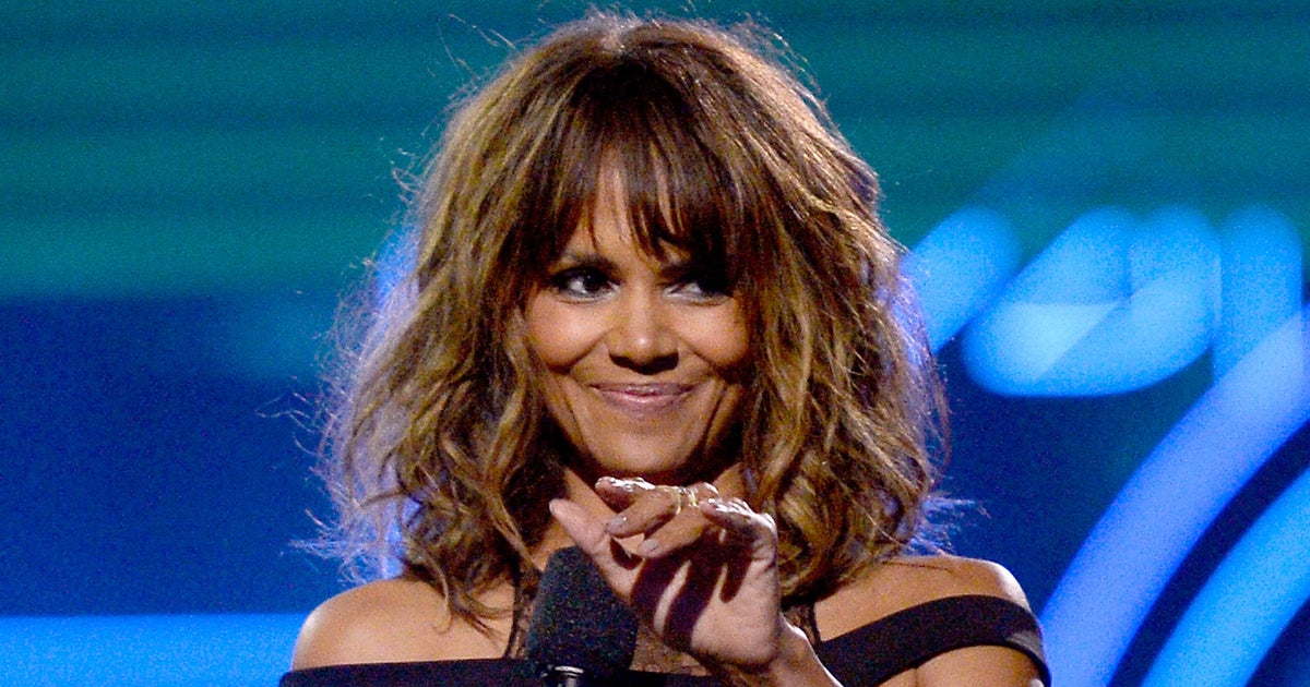 Halle Berry posts celebratory 50th birthday selfie - CBS News
