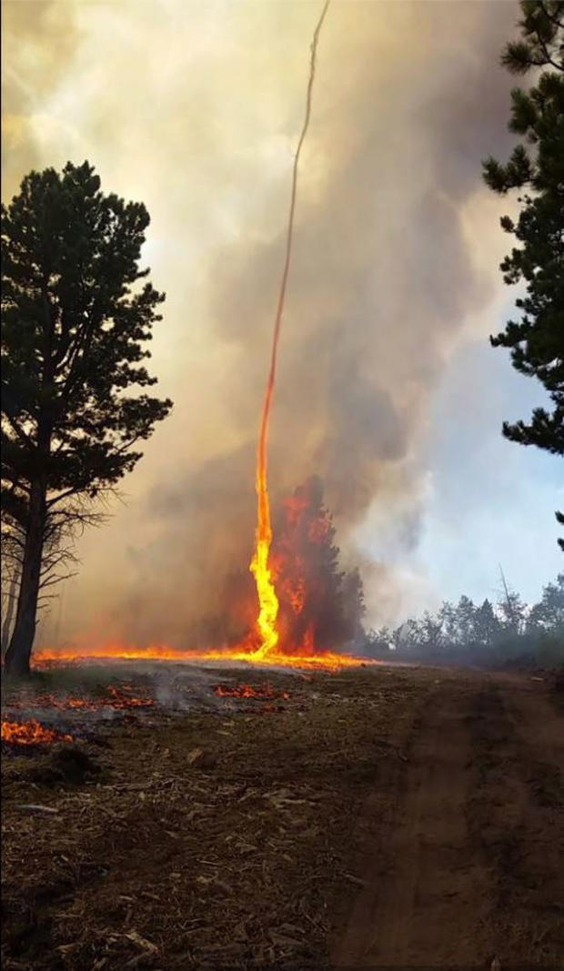 Beaver Creek Fire whirl (Credit Charles Bolt) 