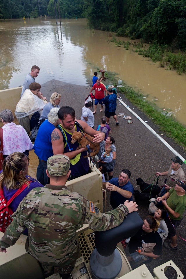louisiana-flooding-ap16227825074784.jpg 