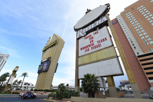 On cam: Riviera Hotel and Casino's implosion in Las Vegas - The Economic  Times Video