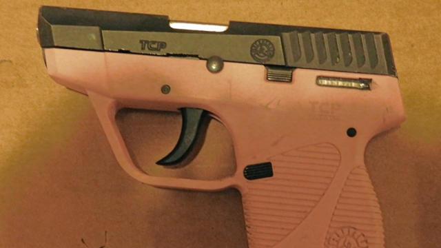pink-gun.jpg 