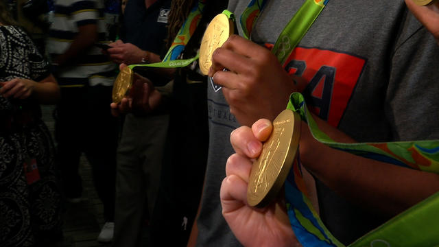 lynx-gold-medals.jpg 