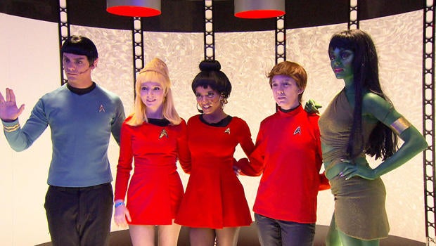 fans-at-star-trek-convention-las-vegas-620.jpg 