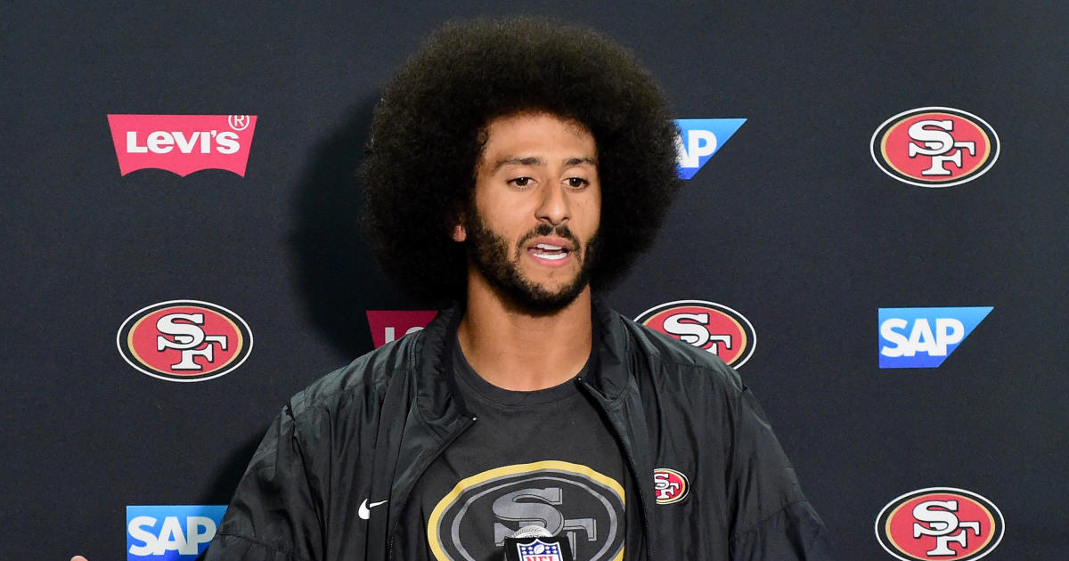 Adaptabilidad Permiso Aparte Colin Kaepernick ad: Nike "Just Do It" campaign spurs boycott for adding  NFL quarterback who led national anthem protest - CBS News