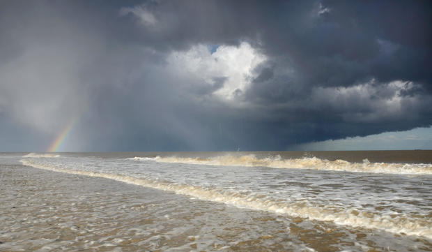 james-bailey-hailstorm-and-rainbow-over-the-seas-of-covehithe.jpg 