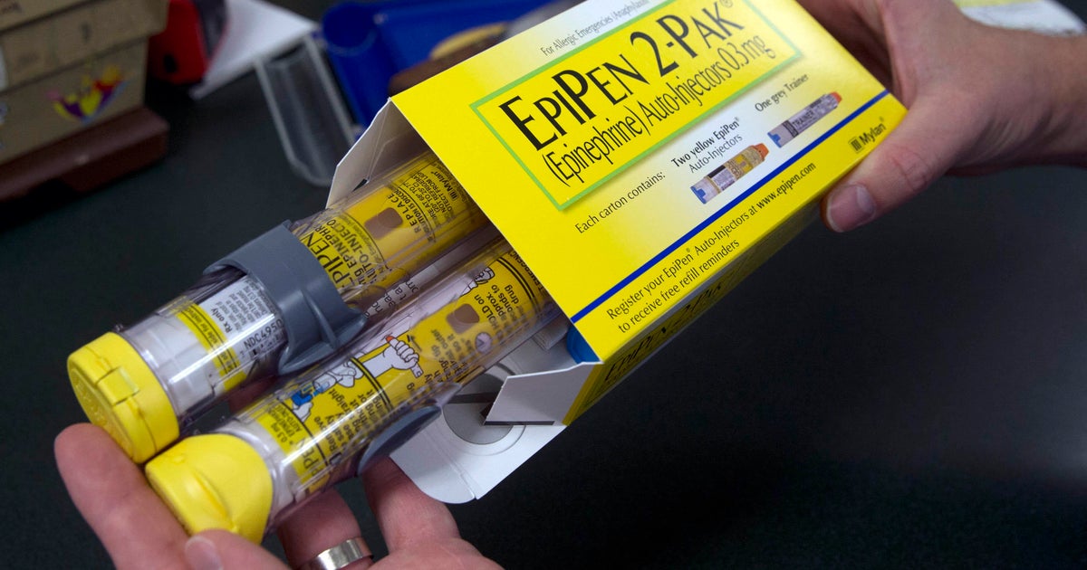 Complaints Of Reported EpiPen Failures Has Mylan On Defensive Again CBS News