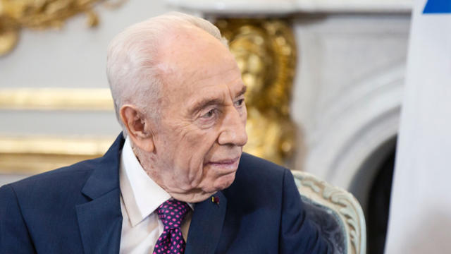 shimon_peres_gettyimages-517455678.jpg 