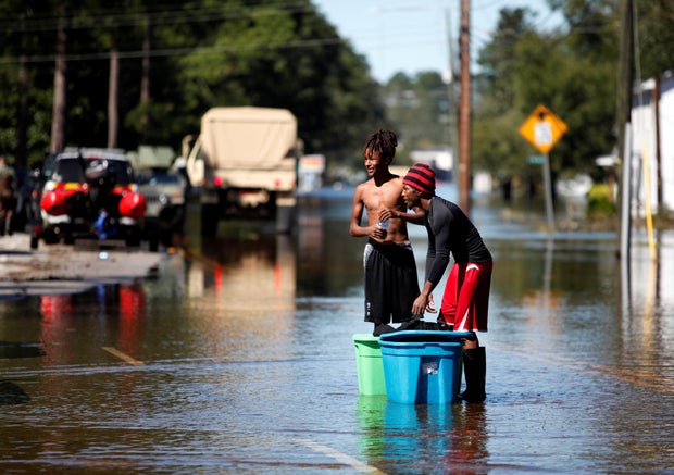 south-carolina-flooding-hurricane-matthew-2016-10-10.jpg
