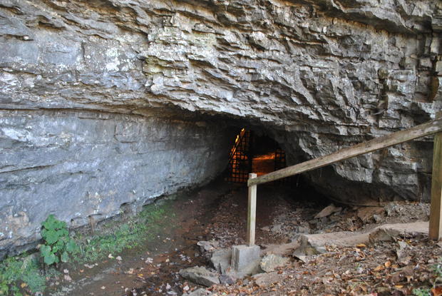 tennessee-bell-witch-cave.jpg 