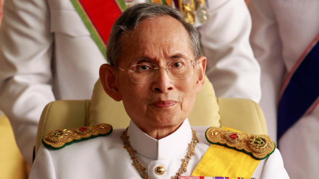 Thailand’s King Bhumibol Adulyadej leaves the Siriraj Hospital for a ceremony at the Grand Palace in Bangkok Dec. 5, 2010. 