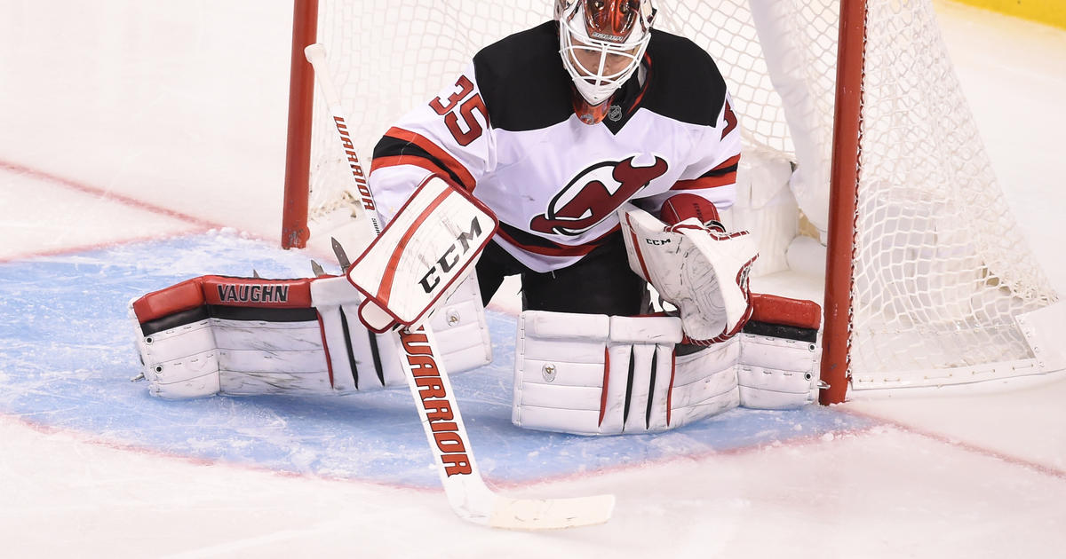 New Jersey Devils acquire G Louis Domingue from Tampa Bay Lightning 