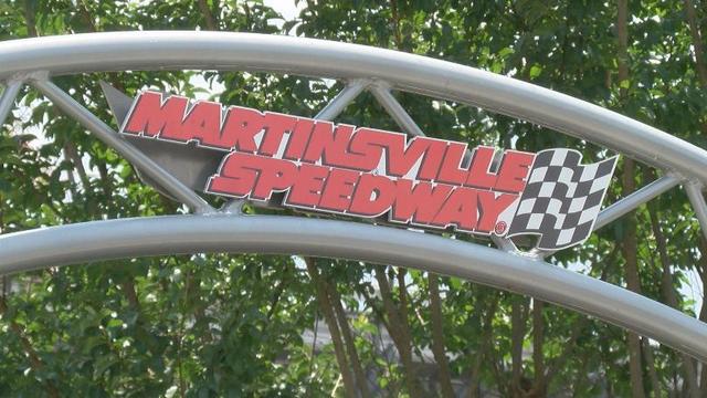 martinsville-speedway2.jpg 