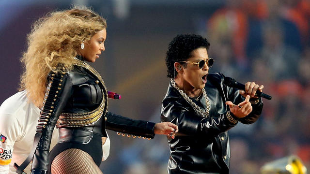 bruno-mars-beyonce-photo-by-andy-lyonsgetty-images1.jpg 