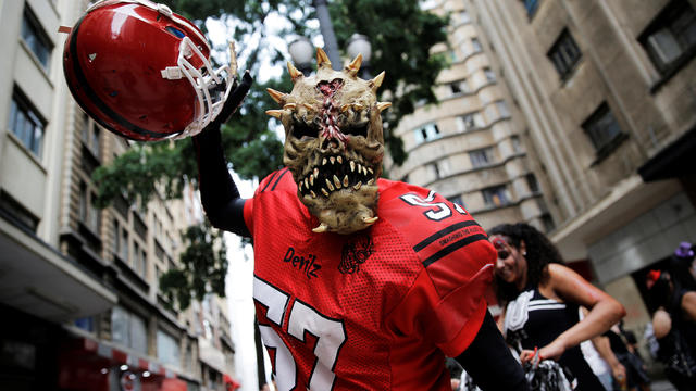 zombie-walk-brazil-2016-11-2.jpg 