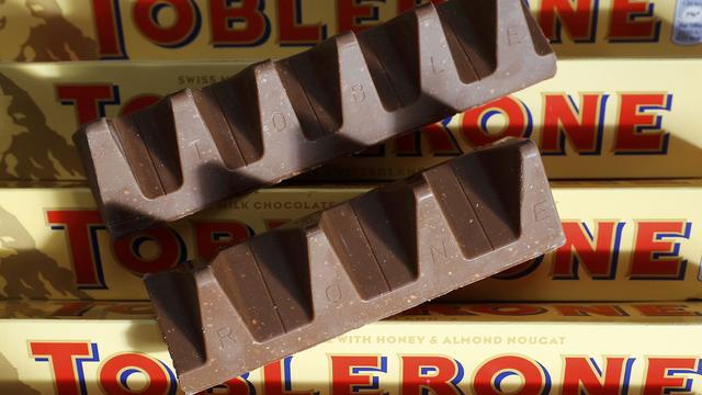 2016-11-08t124422z-1009276160-lr1ecb80zdoim-rtrmadp-3-britain-toblerone.jpg 